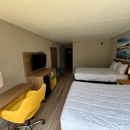 Days Hotel By Wyndham Williamsburg I-64 Екстер'єр фото