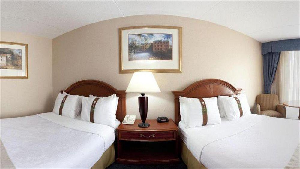 Days Hotel By Wyndham Williamsburg I-64 Екстер'єр фото