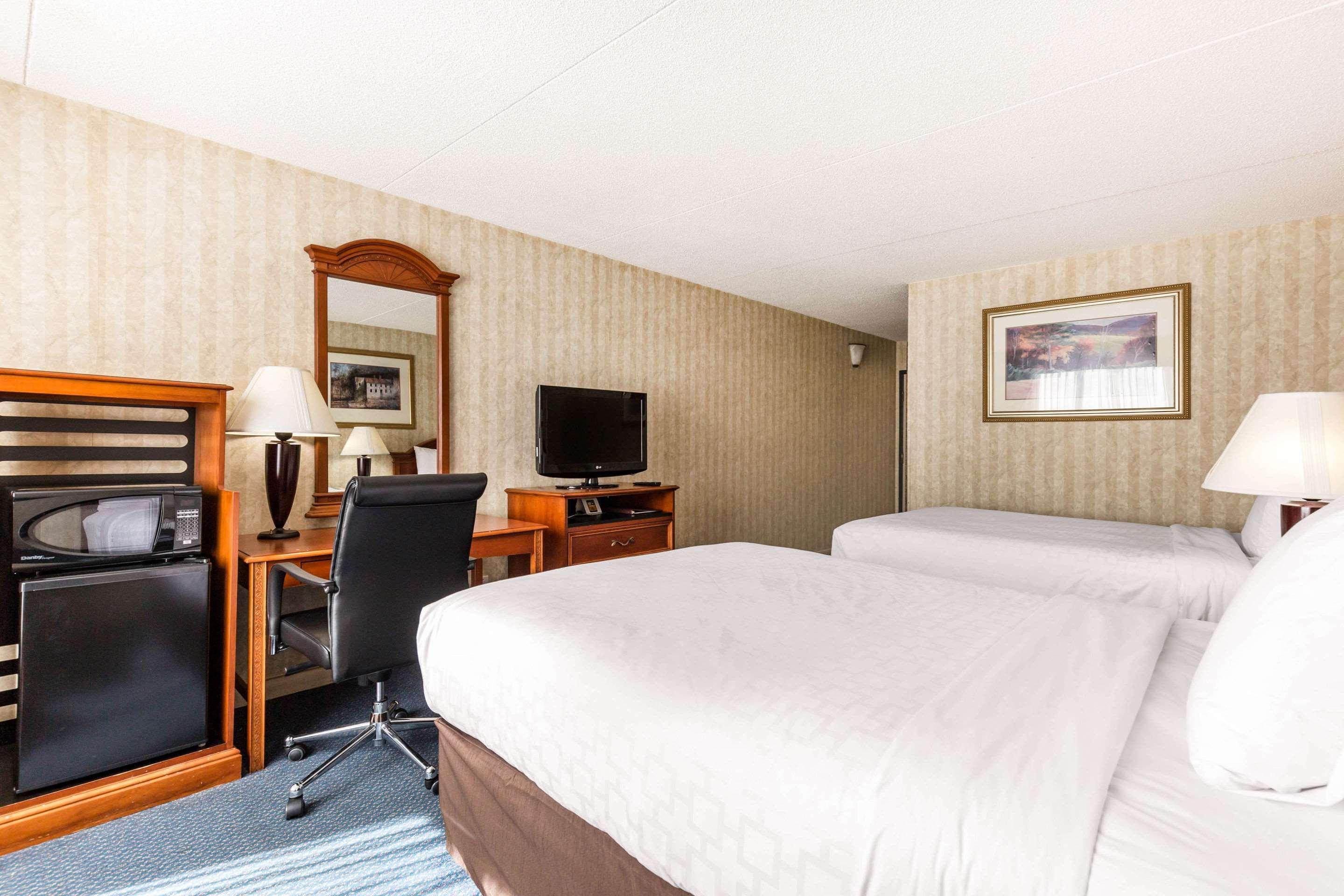 Days Hotel By Wyndham Williamsburg I-64 Екстер'єр фото