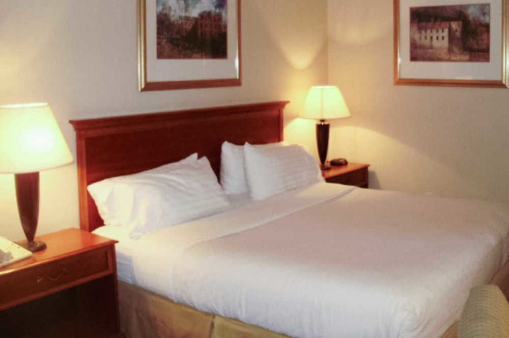 Days Hotel By Wyndham Williamsburg I-64 Екстер'єр фото